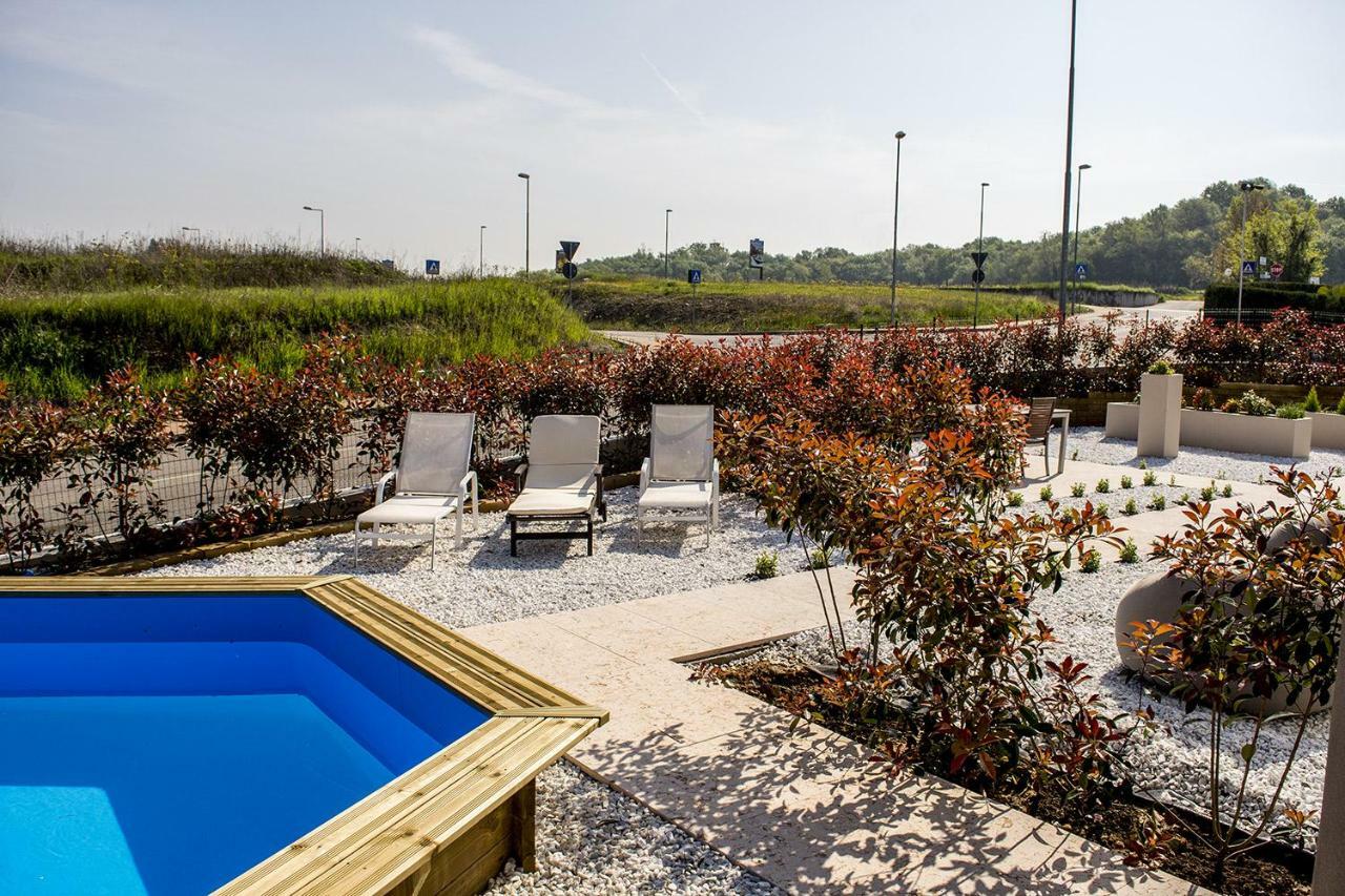 Home Suites Home Salionze Exterior photo